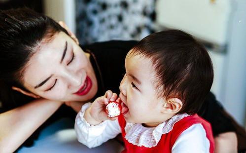 母亲爆料女儿怎么办呢视频,视频曝光背后的真相  第2张 母亲爆料女儿怎么办呢视频,视频曝光背后的真相  第2张